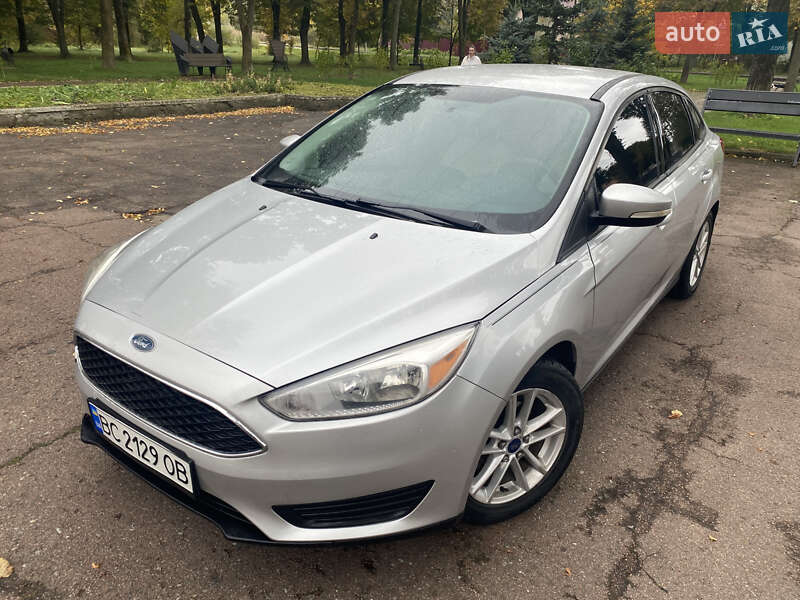 Седан Ford Focus 2015 в Калуші