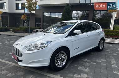 Хэтчбек Ford Focus 2018 в 