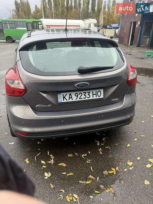 Хетчбек Ford Focus 2013 в Києві фото 4 Хетчбек Ford Focus 2013 в Києві