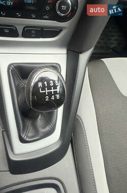 Хэтчбек Ford Focus 2013 в 