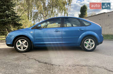 Хэтчбек Ford Focus 2007 в 