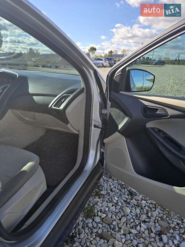 Седан Ford Focus 2012 в Ивано-Франковске фото 13 Седан Ford Focus 2012 в Ивано-Франковске