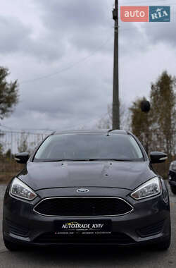 Седан Ford Focus 2016 в 