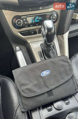 Седан Ford Focus 2012 в 