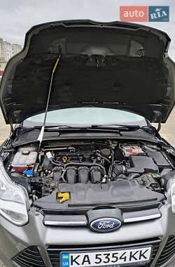 Седан Ford Focus 2013 в 