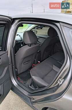 Седан Ford Focus 2013 в 