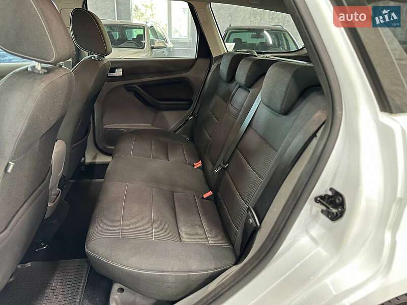 Универсал Ford Focus 2009 в Каменском фото 15 Универсал Ford Focus 2009 в Каменском