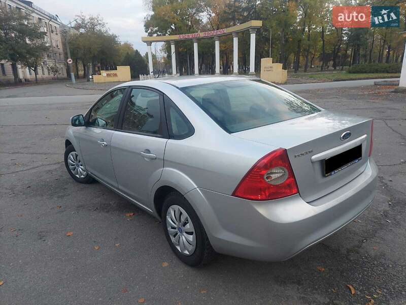 Седан Ford Focus 2008 в Кривом Роге