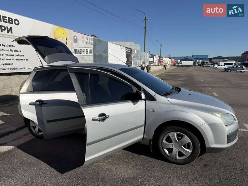 Хэтчбек Ford Focus 2004 в Мукачево фото 7 Хэтчбек Ford Focus 2004 в Мукачево