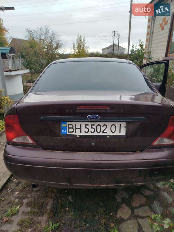 Седан Ford Focus 2001 в Кам'янці