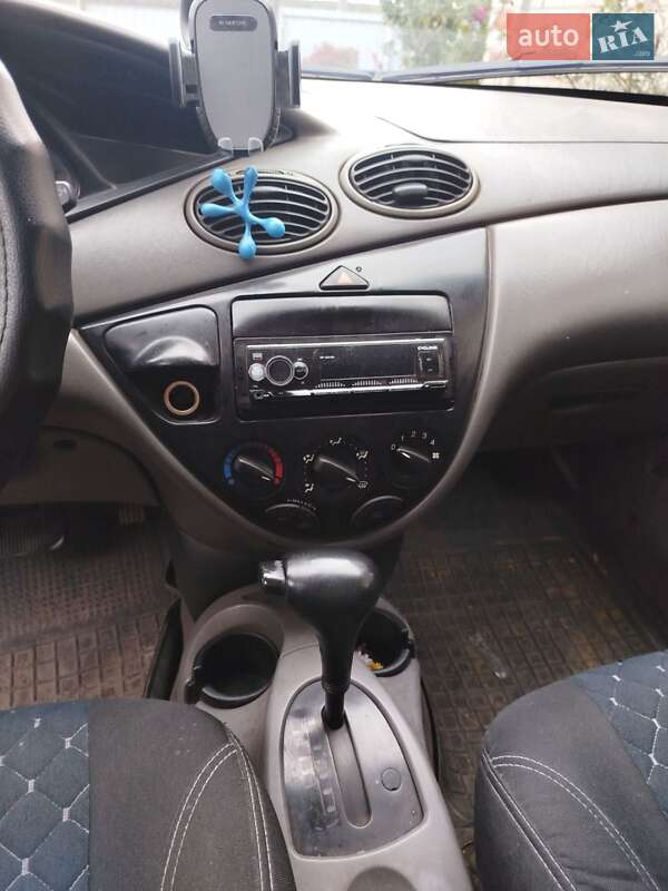 Седан Ford Focus 2001 в Кам'янці