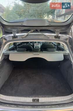 Хэтчбек Ford Focus 2010 в 