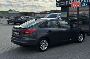 Седан Ford Focus 2016 в  фото 12 Седан Ford Focus 2016 в