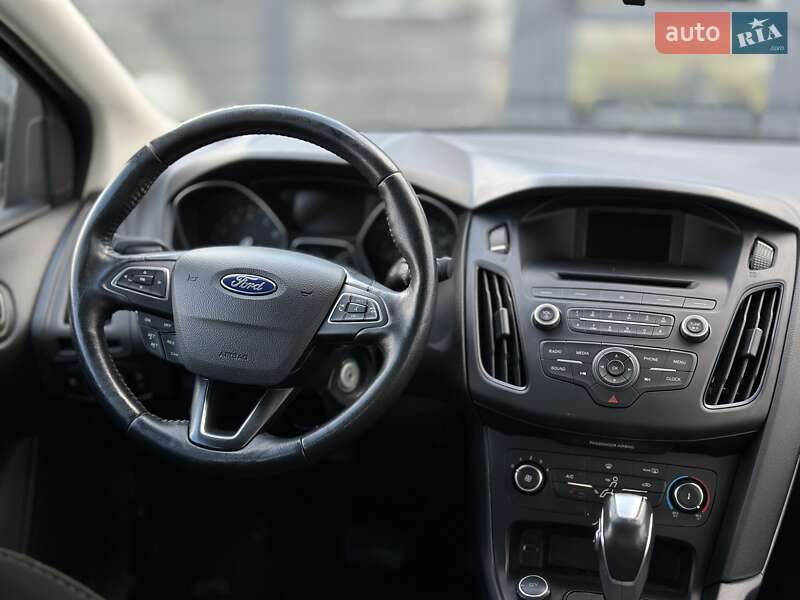 Седан Ford Focus 2016 в Черновцах