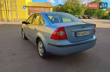 Седан Ford Focus 2005 в 
