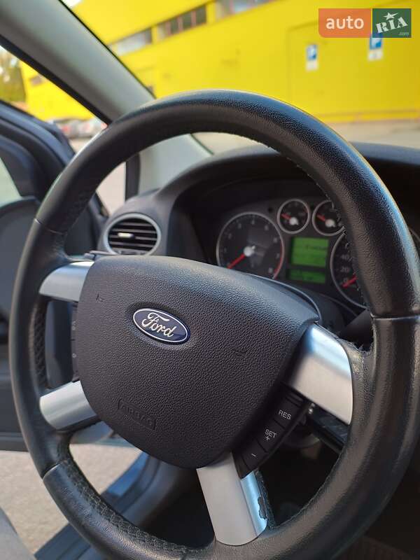 Седан Ford Focus 2005 в Кропивницком