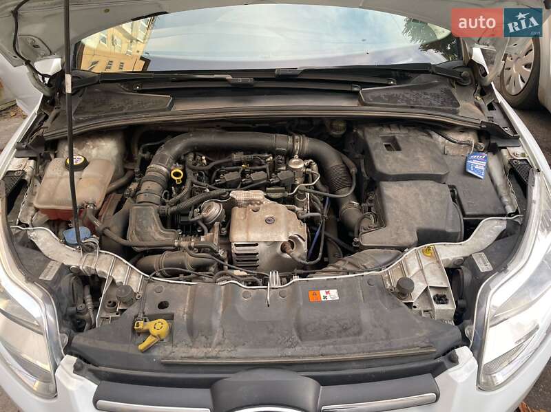Хэтчбек Ford Focus 2014 в Киеве