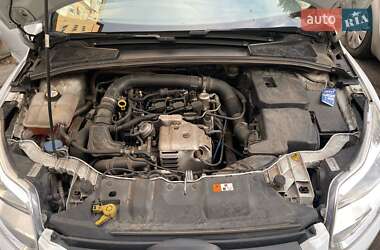 Хетчбек Ford Focus 2014 в 