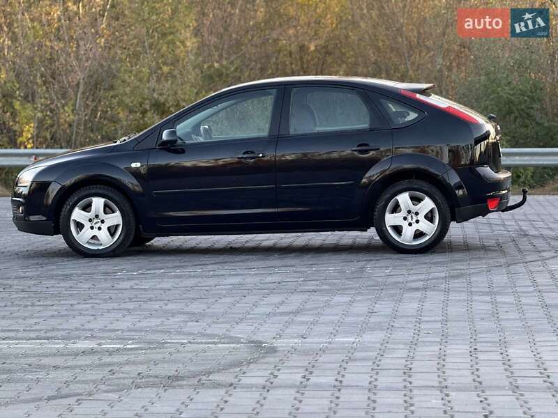 Хетчбек Ford Focus 2007 в Чернівцях фото 23 Хетчбек Ford Focus 2007 в Чернівцях