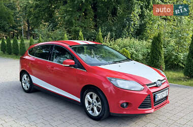 Хетчбек Ford Focus 2011 в 