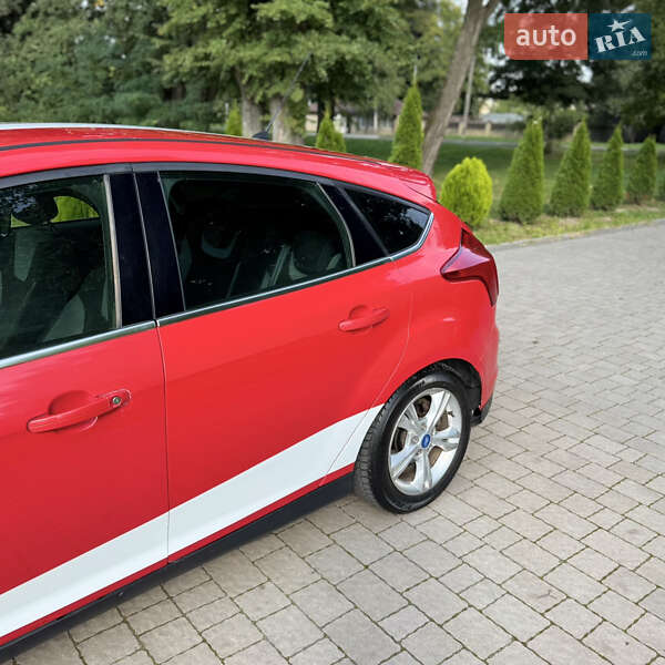Хэтчбек Ford Focus 2011 в Львове