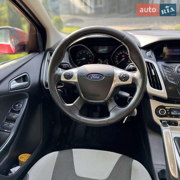 Хэтчбек Ford Focus 2011 в Львове