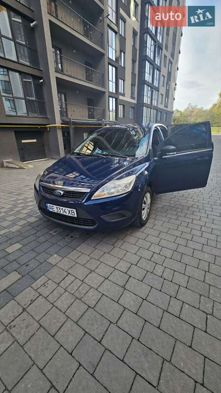 Хетчбек Ford Focus 2008 в Сумах фото 2 Хетчбек Ford Focus 2008 в Сумах