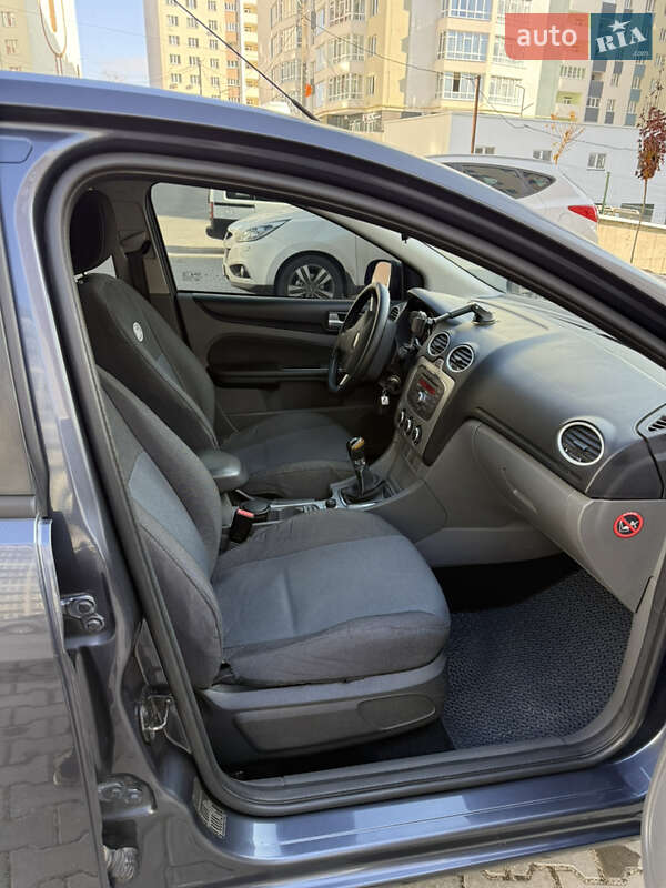 Седан Ford Focus 2010 в Хмельницькому фото 13 Седан Ford Focus 2010 в Хмельницькому