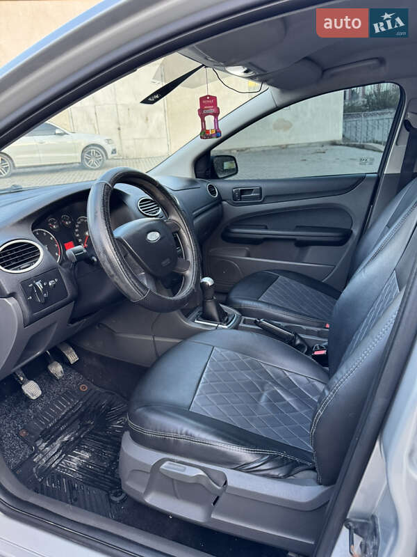 Хэтчбек Ford Focus 2007 в Борщеве фото 15 Хэтчбек Ford Focus 2007 в Борщеве