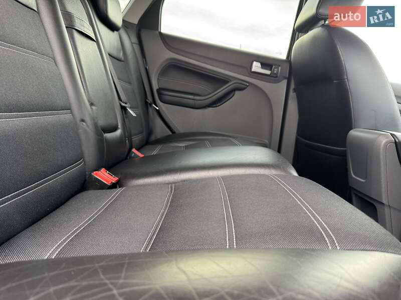 Хетчбек Ford Focus 2008 в Стрию фото 78 Хетчбек Ford Focus 2008 в Стрию