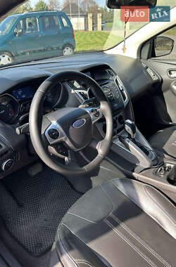 Седан Ford Focus 2013 в 