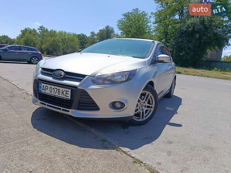 Хетчбек Ford Focus 2013 в Запоріжжі фото Хетчбек Ford Focus 2013 в Запоріжжі