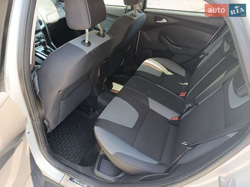 Хетчбек Ford Focus 2013 в Запоріжжі фото 11 Хетчбек Ford Focus 2013 в Запоріжжі