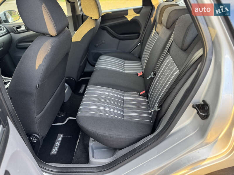 Універсал Ford Focus 2010 в Долині фото 18 Універсал Ford Focus 2010 в Долині