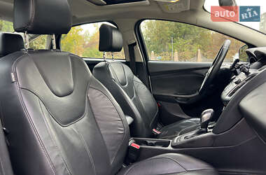 Седан Ford Focus 2015 в 