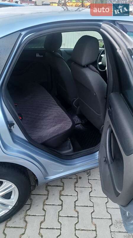 Хетчбек Ford Focus 2006 в Вінниці