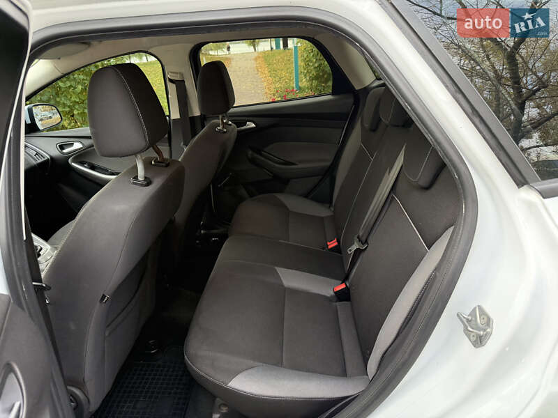 Универсал Ford Focus 2013 в Киеве фото 32 Универсал Ford Focus 2013 в Киеве