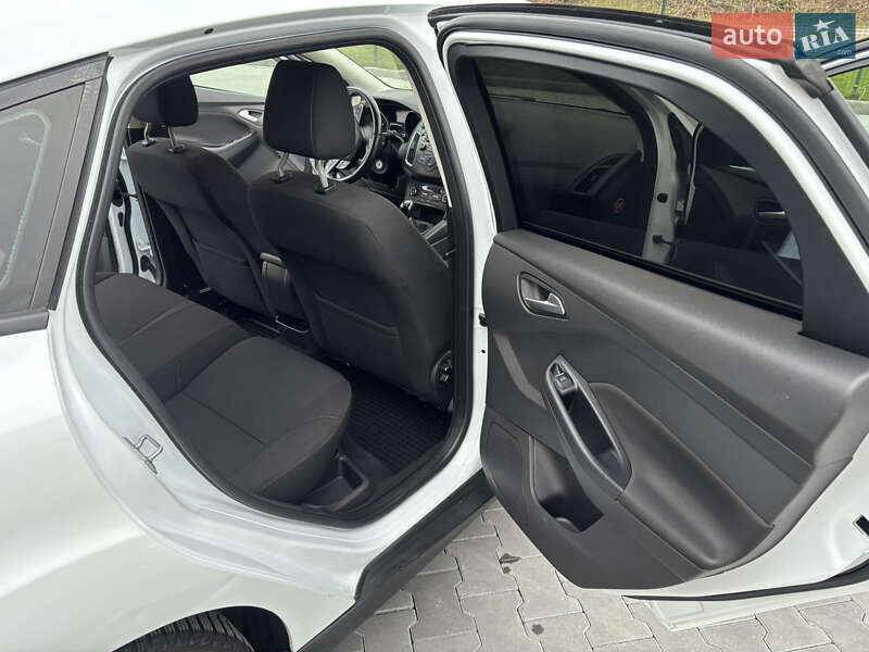 Хэтчбек Ford Focus 2016 в Ирпене фото 15 Хэтчбек Ford Focus 2016 в Ирпене