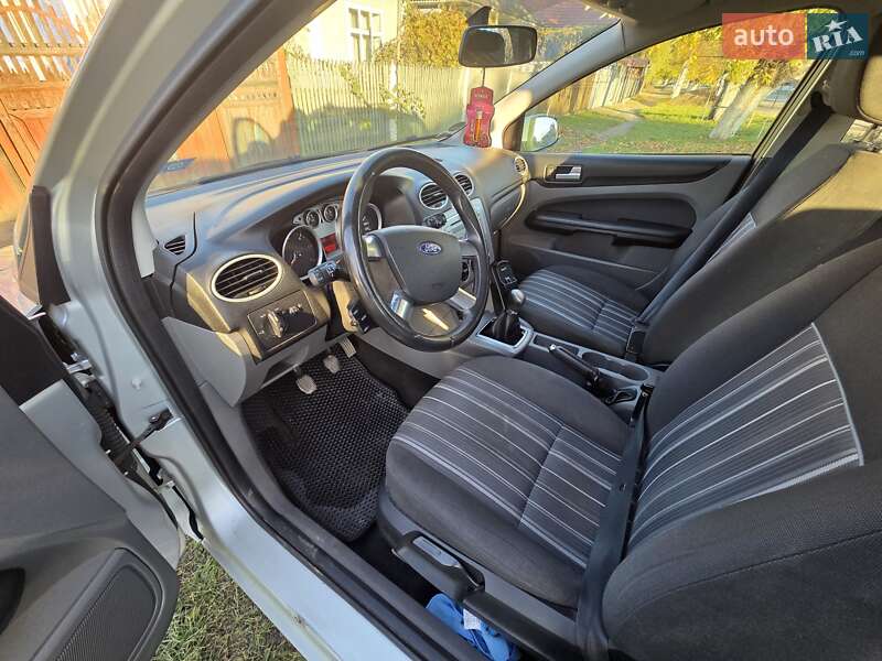 Универсал Ford Focus 2008 в Новоселице