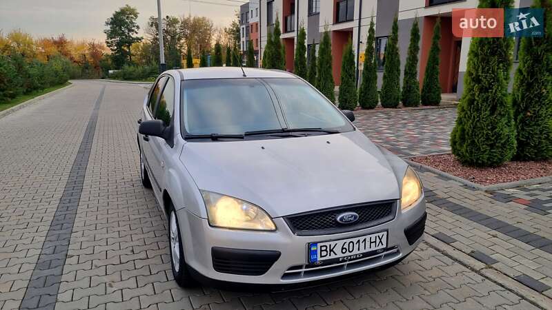 Хетчбек Ford Focus 2005 в Луцьку фото 3 Хетчбек Ford Focus 2005 в Луцьку
