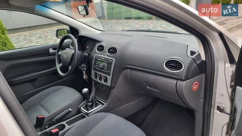 Хетчбек Ford Focus 2005 в Луцьку фото 17 Хетчбек Ford Focus 2005 в Луцьку