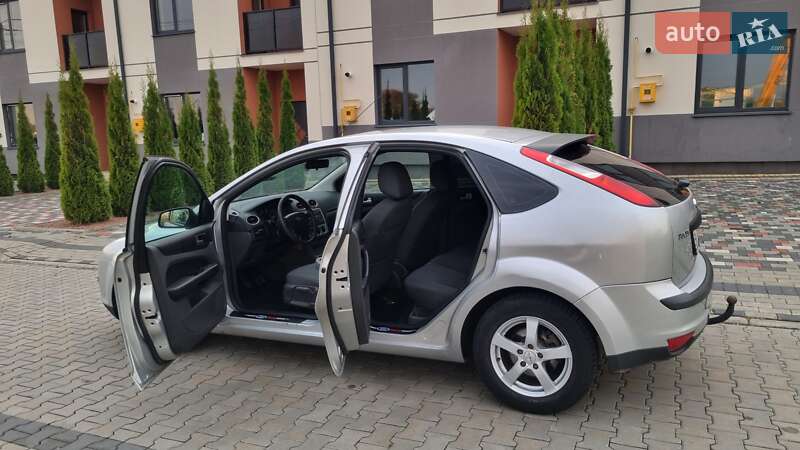 Хетчбек Ford Focus 2005 в Луцьку фото 32 Хетчбек Ford Focus 2005 в Луцьку