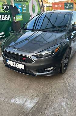 Седан Ford Focus 2015 в Кропивницком