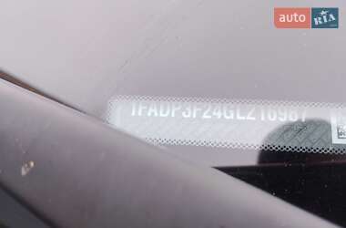 Седан Ford Focus 2015 в Днепре