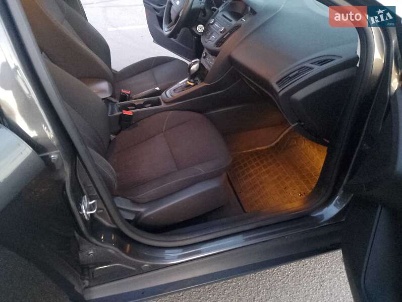 Седан Ford Focus 2015 в Днепре фото 8 Седан Ford Focus 2015 в Днепре
