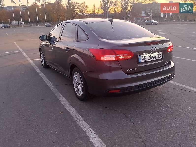 Седан Ford Focus 2015 в Днепре фото 16 Седан Ford Focus 2015 в Днепре