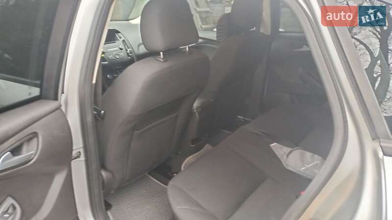 Седан Ford Focus 2016 в Киеве