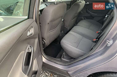 Універсал Ford Focus 2012 в  фото 45 Універсал Ford Focus 2012 в