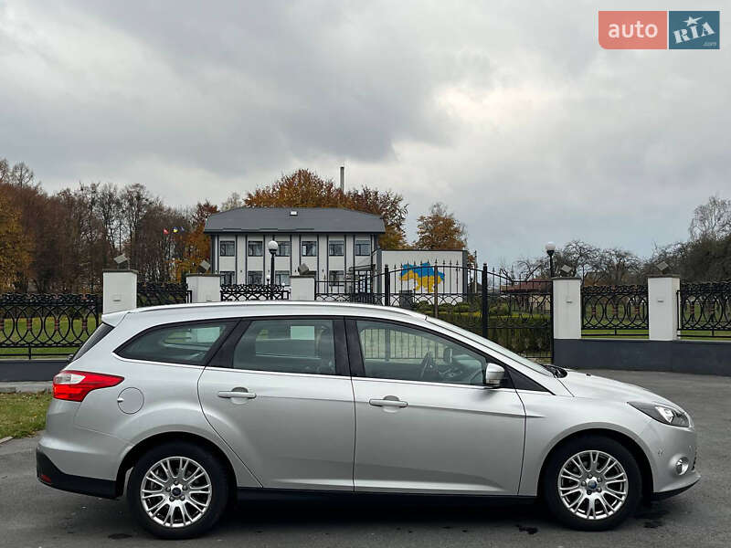 Універсал Ford Focus 2013 в Звягелі