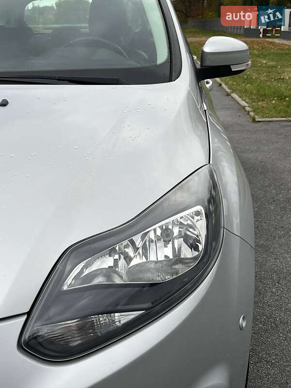 Універсал Ford Focus 2013 в Звягелі
